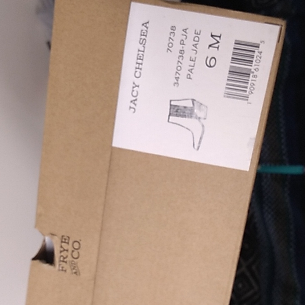 ❤️💐⚡️NIB Women's Frye Jacy Chelsea very light green size 6❤️💐⚡️ - Picture 11 of 12